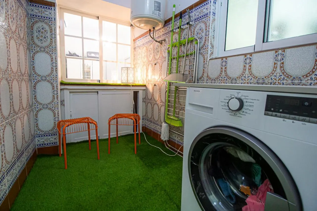 Simplyhosted Isabel La Catolica Apartment Cadiz 0*,  Spain